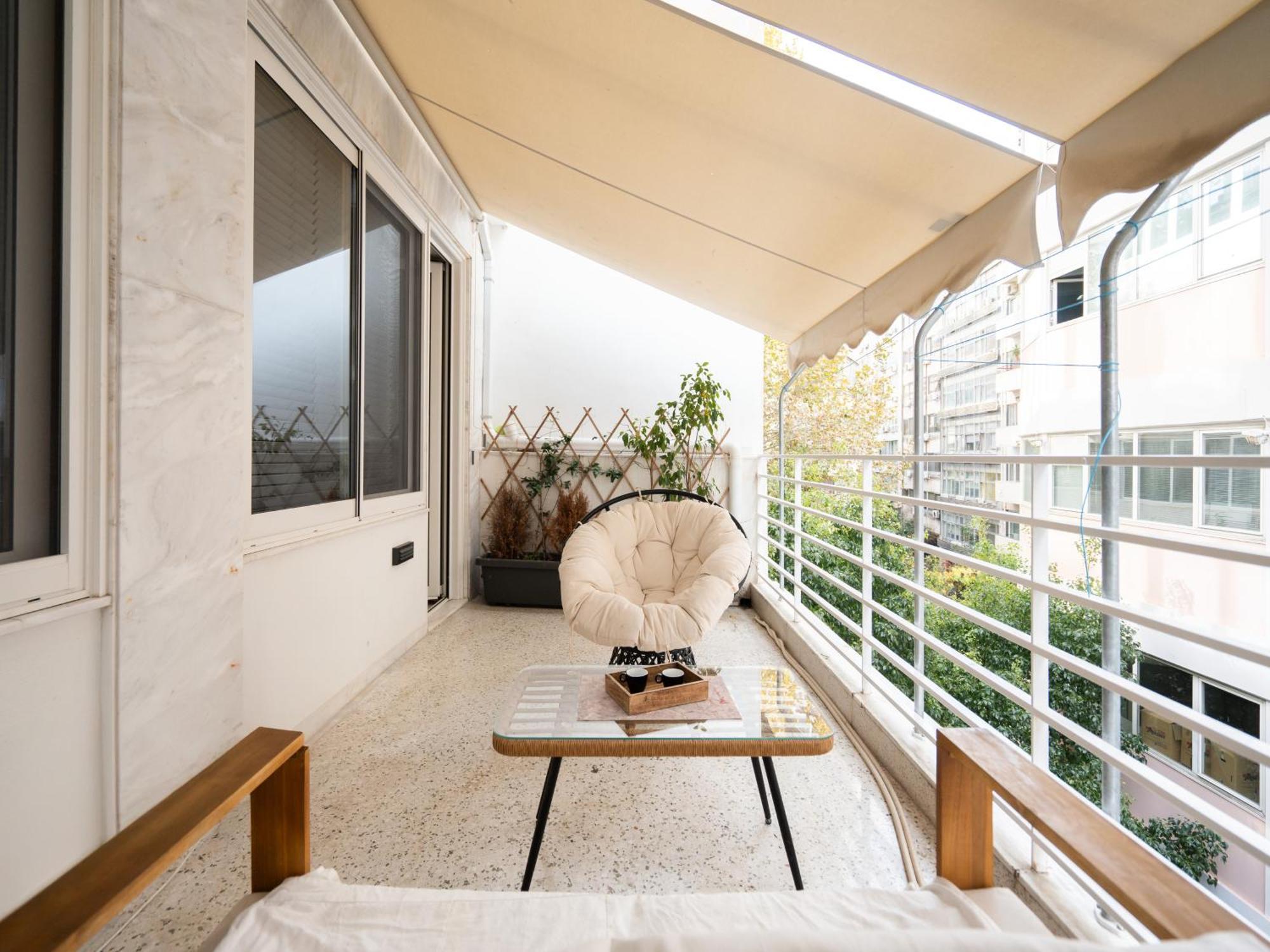 A Place 4U No6 - City Escape With Balcony Lounge & Open Living Space Афины Экстерьер фото