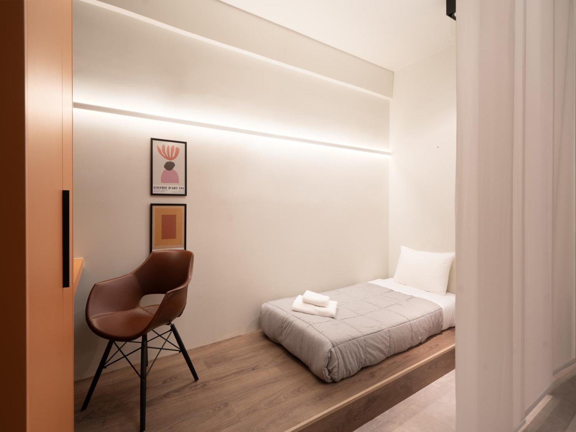 A Place 4U No6 - City Escape With Balcony Lounge & Open Living Space Афины Экстерьер фото